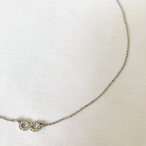 FOREVER 21 | INFINITY SILVER DAINTY NECKLACE